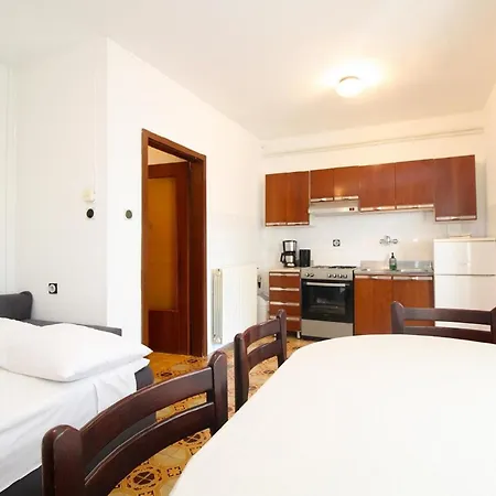 Fuer 4 Personen Ca 43 Qm In Pjescana Uvala, Istrien Istrische Riviera Apartment Pjescana Uvala